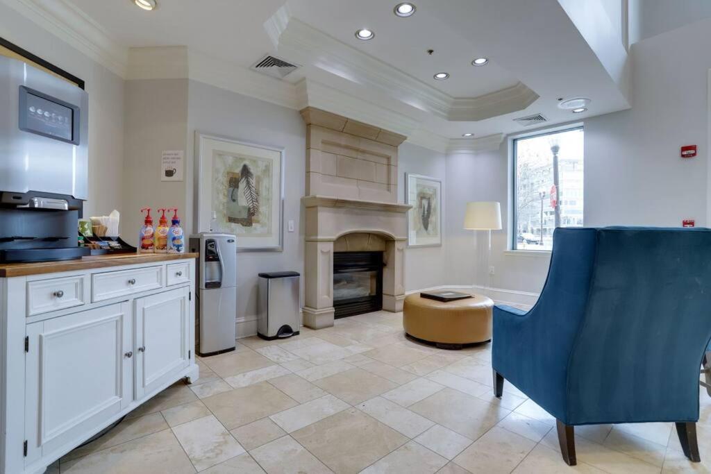 Fantastic 1 Bedroom Condo At Ballston With Gym Arlington Extérieur photo